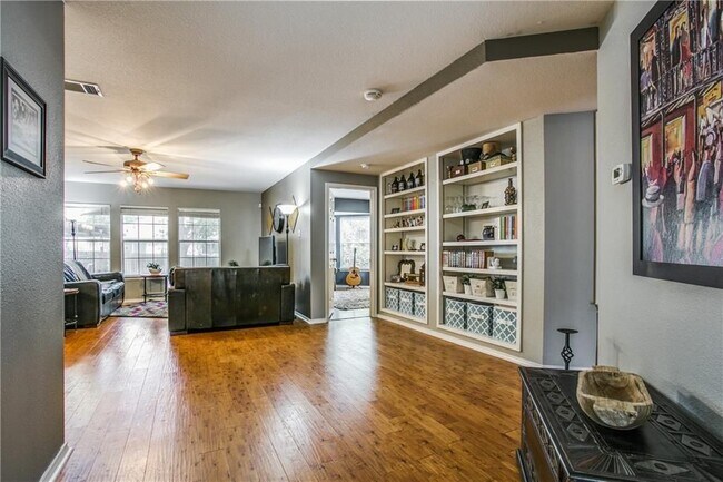 Foto del edificio - 11204 Blairview Ln