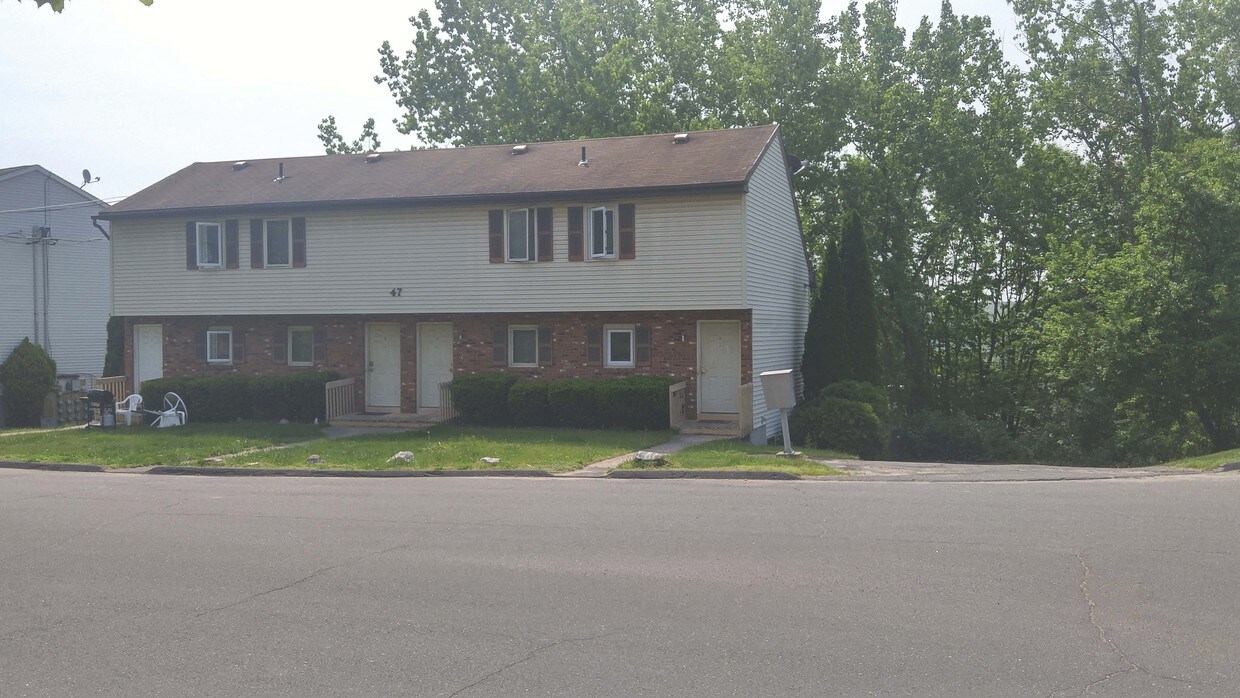 Primary Photo - 47 Craftwood Rd