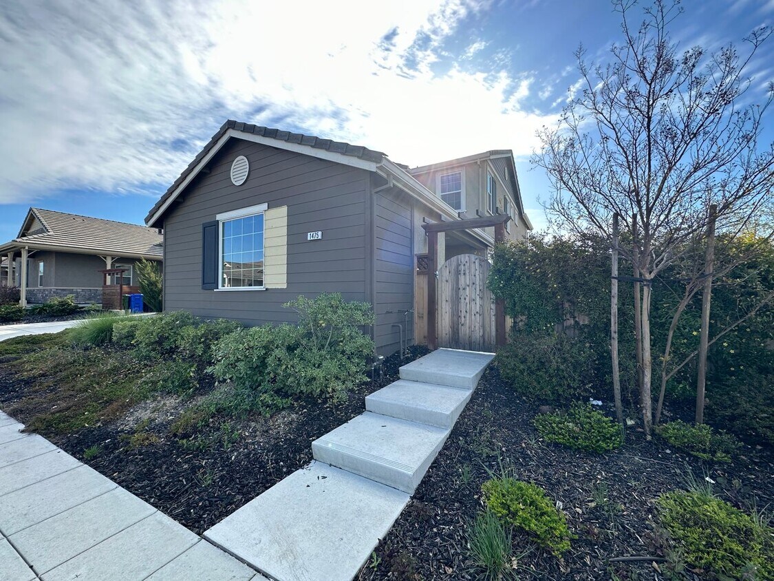1475 S Hart Dr, Tracy, CA 95391 House Rental in Tracy, CA