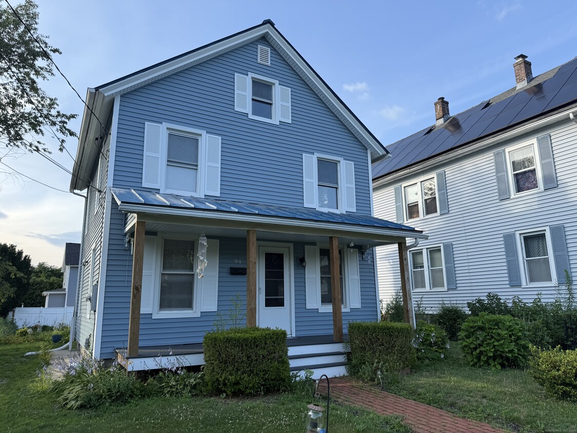 Primary Photo - 94 Cherry St