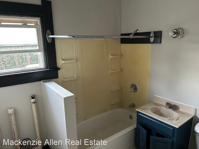 Foto del edificio - 1 br, 1 bath House - 116 -2 N tompkins