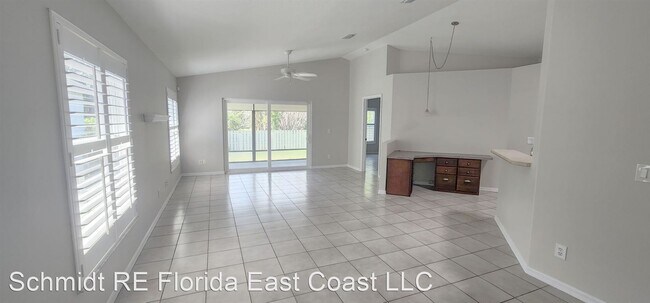 Building Photo - 2 br, 2 bath House - 451 10th Place