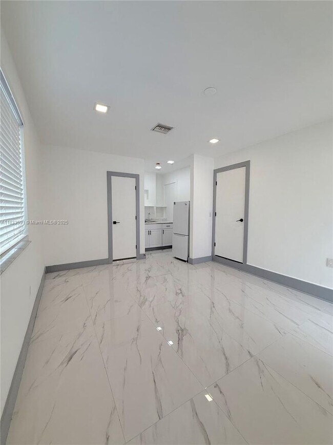 Foto del edificio - 4536 SW 142nd Pl