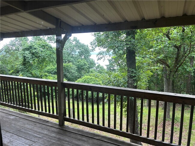 Building Photo - 21090 Greycliff Rd
