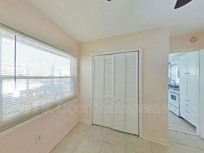 Foto del edificio - 5311 Davisson Ave