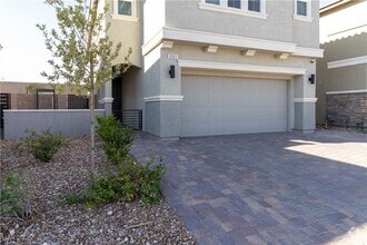 Building Photo - 3561 Dimora St