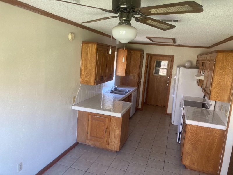 Foto del edificio - 2319 Whitney Dr