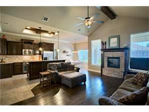 Building Photo - 4 bedroom/3 Car Garage Home in Edmond Schools + Storm Shelter