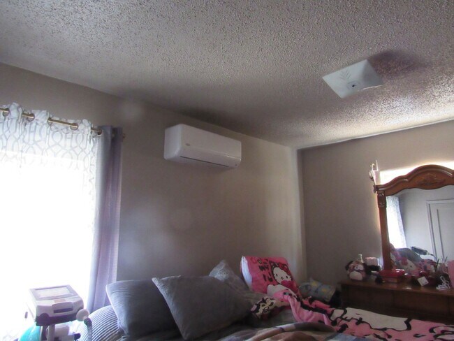 Foto del edificio - Cozy & Convenient 2+ Bedroom W/Garage