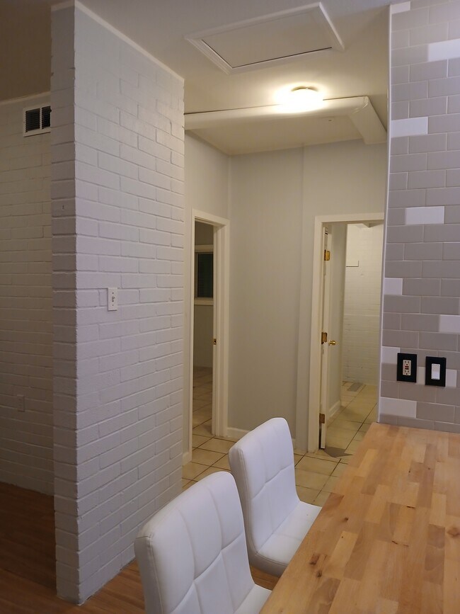 Foto del edificio - 2604 Rogers Ave