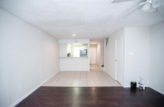 Building Photo - 12668 Windsor Village Dr