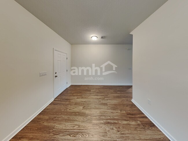 Foto del edificio - 8716 Layalie Way
