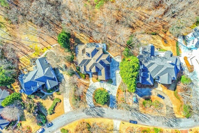 Building Photo - 2674 Nutwood Trce