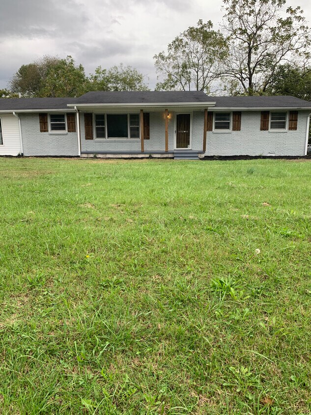 Primary Photo - 2933 Academy Rd