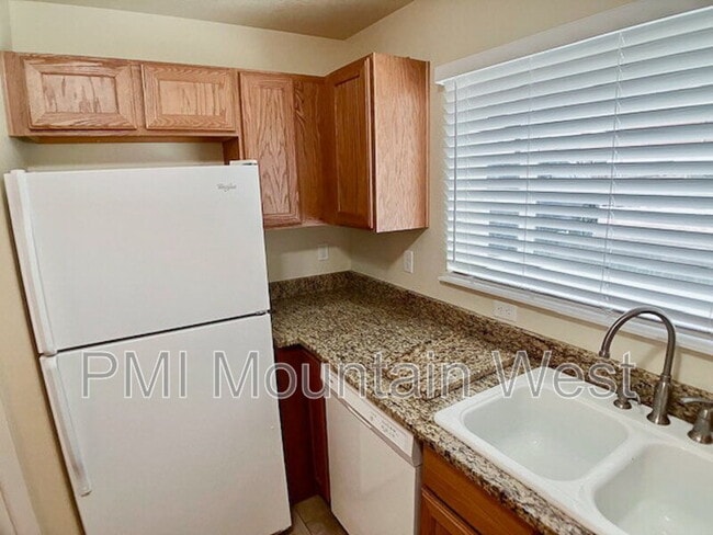 Foto del edificio - 2779 W 5525 S