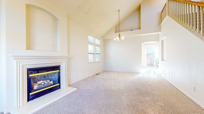 Building Photo - 2306 Claiborne Cir