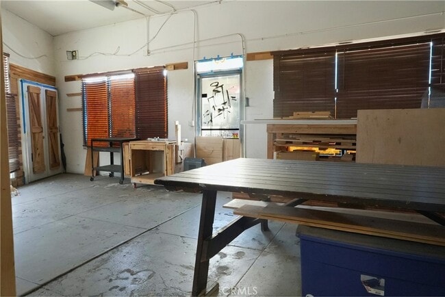 Building Photo - 1641 S Longwood Ave