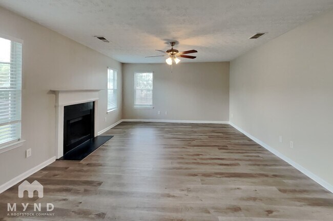 Building Photo - 1037 St Augustine Pkwy