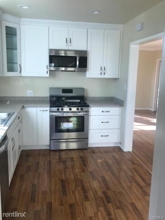 Building Photo - 3 br, 1 bath House - 3110 N Frederic St