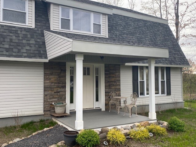 Foto del edificio - 73 Lisa Ln