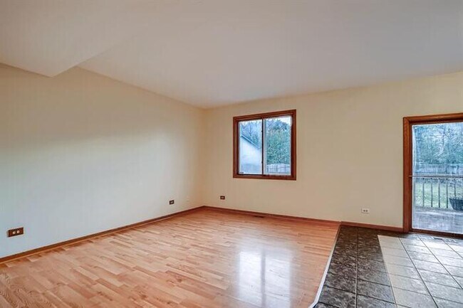 Building Photo - 38903 N Cedar Crest Dr