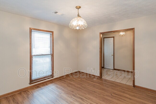 Foto del edificio - 2320 Sagewood Dr