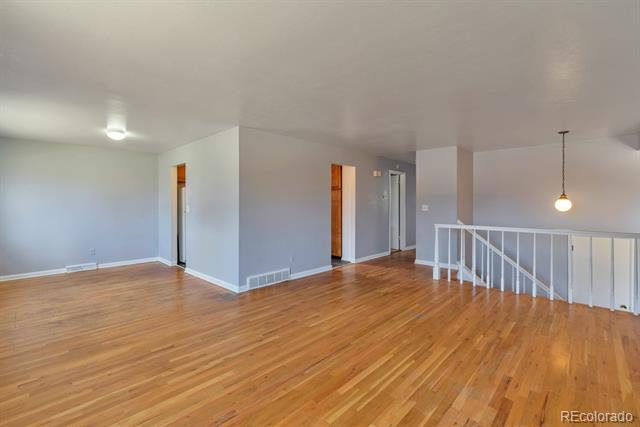 Building Photo - 1133 S Oakland St