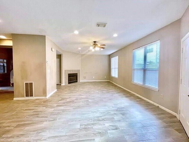 Building Photo - 3706 E Ashford Villa Ln