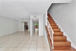 Foto del edificio - 3 br, 2.5 bath House - 3920 Woodside Dr