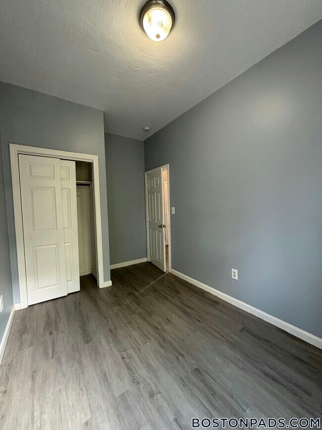 Foto del edificio - 3150 Washington St