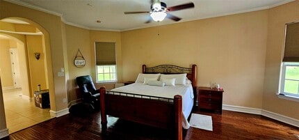Building Photo - 943 High Meadow Ranch Dr