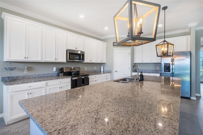 Building Photo - 11873 Hickory Estate Cir