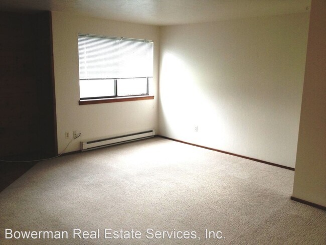 Building Photo - 2 br, 1 bath House - 676 Tantra Dr. #4D