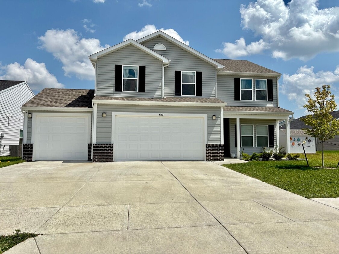 Luxury Meets Comfort: 4 Bed Lafayette Home... - Luxury Meets Comfort: 4 Bed Lafayette Home...