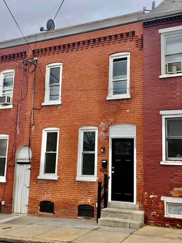 426 Howard Ave, Lancaster, PA 17602 Townhome Rentals in Lancaster PA