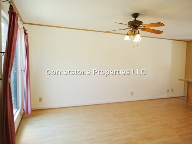 Building Photo - 47-360-360 Hui Iwa St