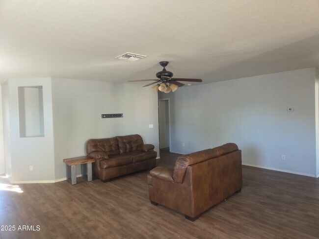 Foto del edificio - 1958 E Renegade Trail