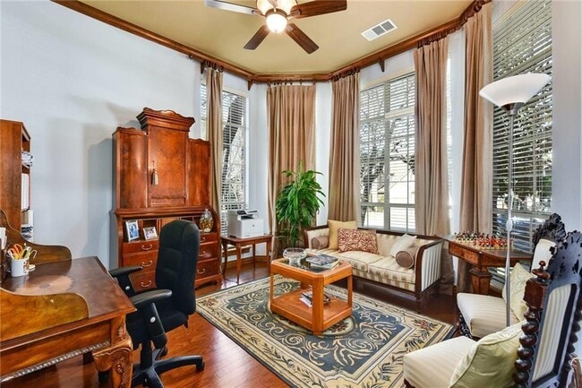 Building Photo - 1425 River Forest Dr