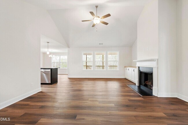 Foto del edificio - 157 Harmony Trl