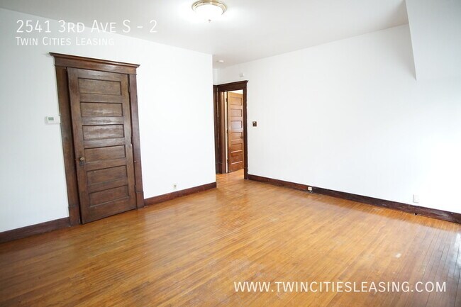 Foto del edificio - 2541 3rd Ave S