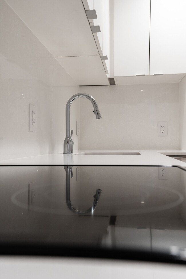 Building Photo - 110 Oriole Pkwy