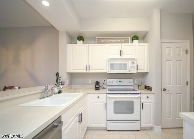 Foto del edificio - 3970 Loblolly Bay Dr