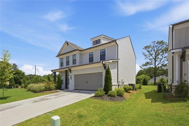 Building Photo - 2700 Westgate Park Dr
