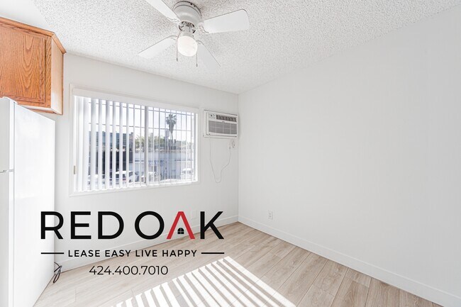 Foto del edificio - 15000 Moorpark St