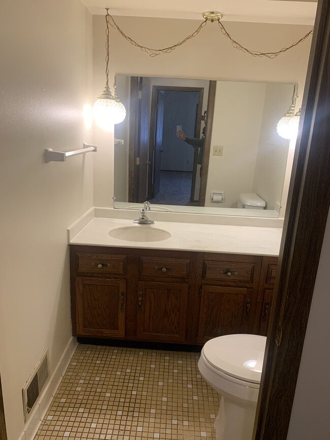 Foto del edificio - 4217 N 104th St