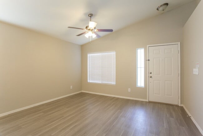 Building Photo - 3105 Macaroon Way