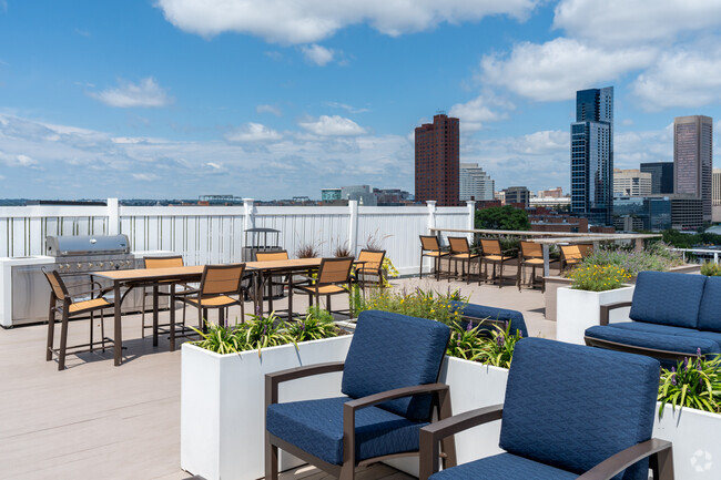 ¡Terraza en la azotea - Harbor Hill Apartments