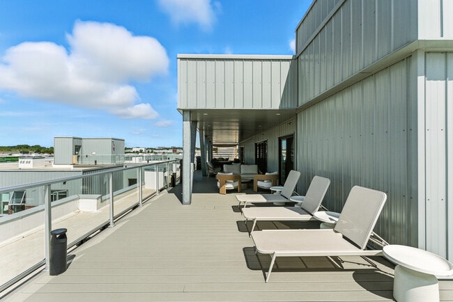 Building Photo - Gardenia