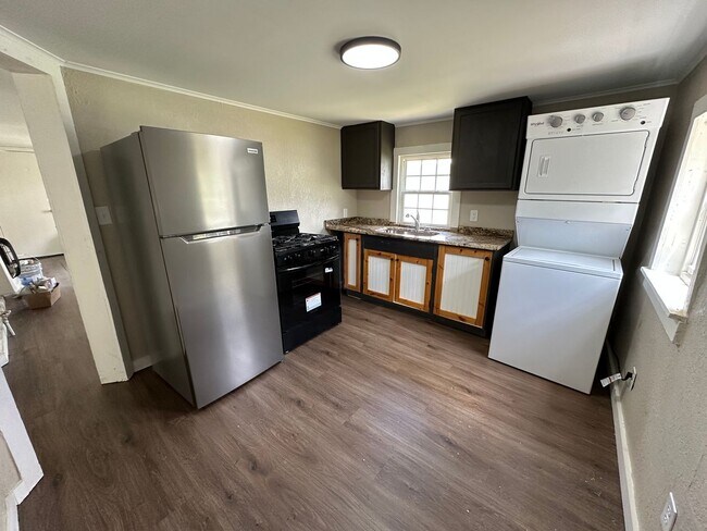 Foto del edificio - 2 Bedroom 1 Bath Home for Rent