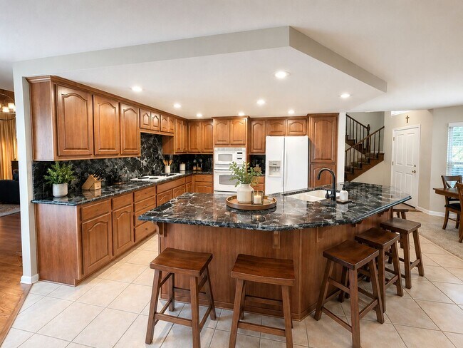 Foto del edificio - Beautiful Carmichael Home in Exclusive Neighborhood!